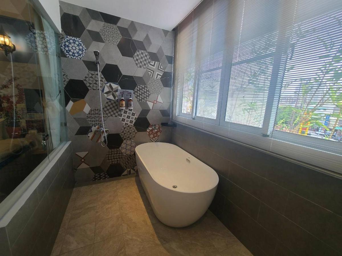 輕森嶼 Hotel Tainan Bagian luar foto